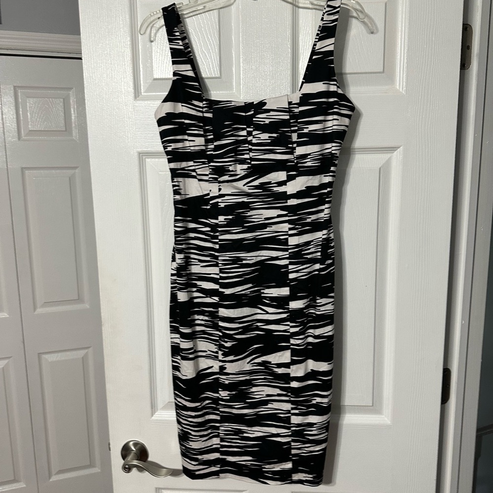 Calvin Klein Abstract Print Sleeveless Summer Sheath Dress